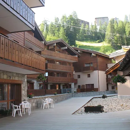 Aparthotel Lagrange Les Edelweiss 4*