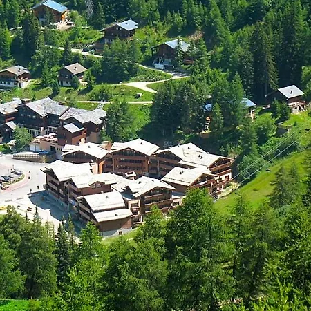 Apartahotel Lagrange Les Edelweiss 4*