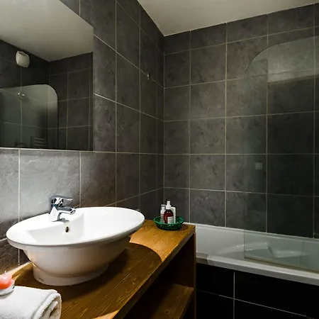 Lagrange Les Edelweiss 4* La Plagne